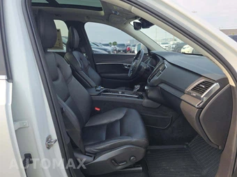 2020 Volvo XC90 T6 Momentum 6-Passenger - miniatura 19