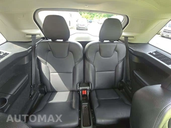 2020 Volvo XC90 T6 Momentum 6-Passenger – miniatura 11