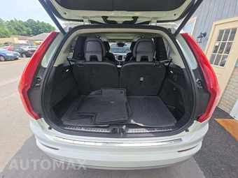 2020 Volvo XC90 T6 Momentum 6-Passenger – miniatura 12