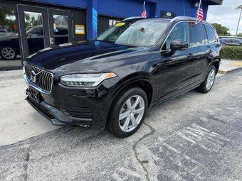 2020 Volvo XC90 T6 Momentum 7-Passenger - miniatura 2