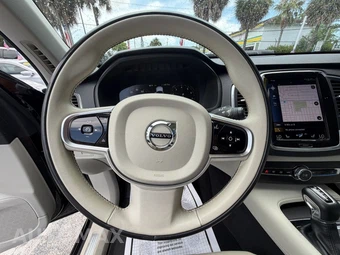 2020 Volvo XC90 T6 Momentum 7-Passenger - miniatura 34