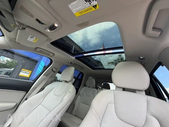 2020 Volvo XC90 T6 Momentum 7-Passenger - miniatura 37