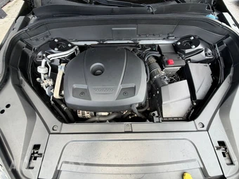 2020 Volvo XC90 T6 Momentum 7-Passenger - miniatura 43