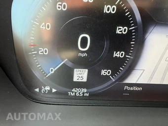 2020 Volvo XC90 T6 Momentum 7-Passenger - miniatura 53