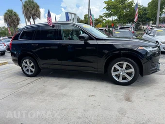 2020 Volvo XC90 T6 Momentum 7-Passenger - miniatura 7