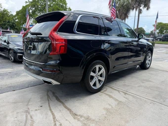 2020 Volvo XC90 T6 Momentum 7-Passenger - miniatura 8