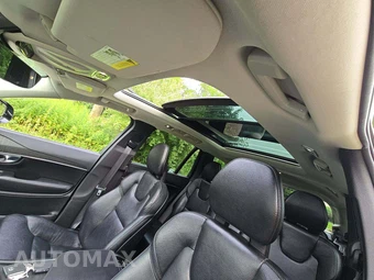 2020 Volvo XC90 T6 Momentum 7-Passenger - miniatura 11