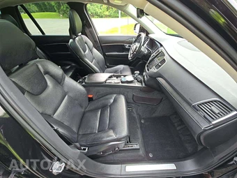 2020 Volvo XC90 T6 Momentum 7-Passenger - miniatura 19
