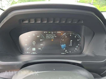 2020 Volvo XC90 T6 Momentum 7-Passenger - miniatura 9