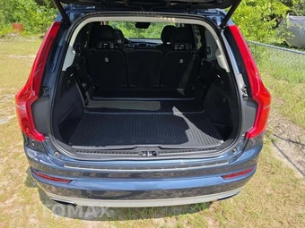 2020 Volvo XC90 T6 Momentum 7-Passenger - miniatura 15
