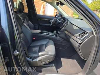 2020 Volvo XC90 T6 Momentum 7-Passenger - miniatura 19