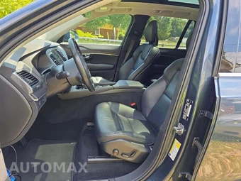 2020 Volvo XC90 T6 Momentum 7-Passenger - miniatura 6