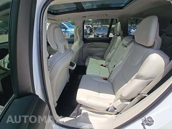 2020 Volvo XC90 T6 Momentum 7-Passenger - miniatura 10