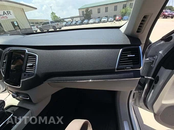 2020 Volvo XC90 T6 Momentum 7-Passenger - miniatura 17