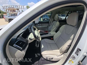 2020 Volvo XC90 T6 Momentum 7-Passenger - miniatura 3