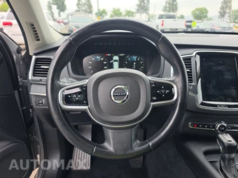 2020 Volvo XC90 T6 Momentum 7-Passenger - miniatura 10