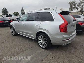 2020 Volvo XC90 T6 Momentum 7-Passenger - miniatura 6