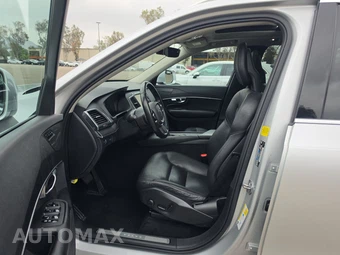 2020 Volvo XC90 T6 Momentum 7-Passenger - miniatura 7