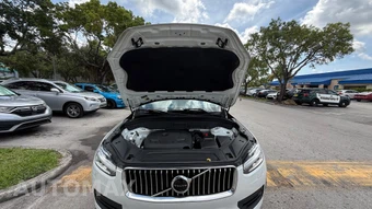 2020 Volvo XC90 T6 Momentum 7-Passenger - miniatura 15