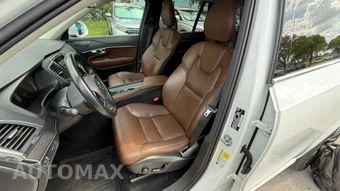 2020 Volvo XC90 T6 Momentum 7-Passenger - miniatura 19