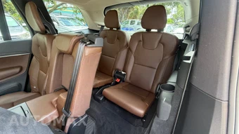 2020 Volvo XC90 T6 Momentum 7-Passenger - miniatura 29