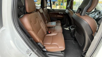 2020 Volvo XC90 T6 Momentum 7-Passenger - miniatura 34