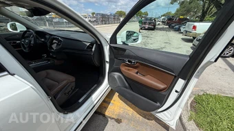 2020 Volvo XC90 T6 Momentum 7-Passenger - miniatura 38