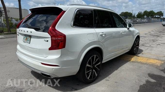 2020 Volvo XC90 T6 Momentum 7-Passenger - miniatura 6