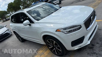 2020 Volvo XC90 T6 Momentum 7-Passenger - miniatura 8