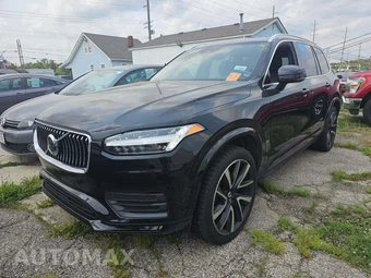 2020 Volvo XC90 T6 Momentum 7-Passenger