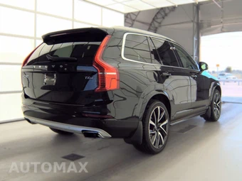 2020 Volvo XC90 T6 Momentum 7-Passenger - miniatura 4