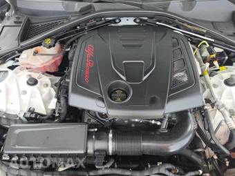 2021 Alfa Romeo Giulia Ti – miniatura 15