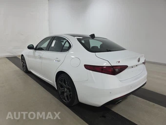 2021 Alfa Romeo Giulia Ti – miniatura 6