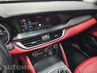 2021 Alfa Romeo Stelvio Sprint - miniatura 11
