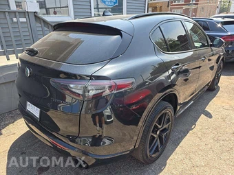 2021 Alfa Romeo Stelvio Ti Sport - miniatura 3