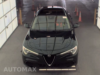 2021 Alfa Romeo Stelvio Ti – miniatura 2