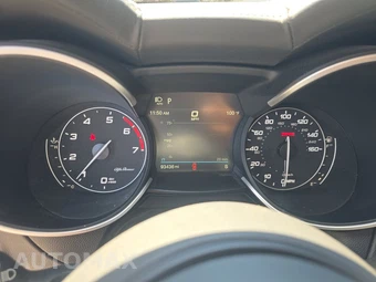 2021 Alfa Romeo Stelvio Ti - miniatura 12