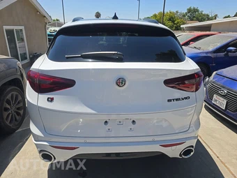 2021 Alfa Romeo Stelvio Ti - miniatura 5