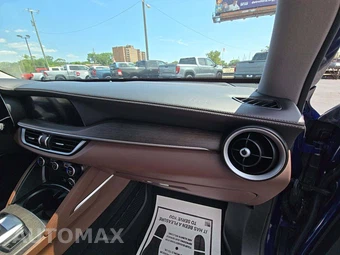 2021 Alfa Romeo Stelvio Ti – miniatura 16