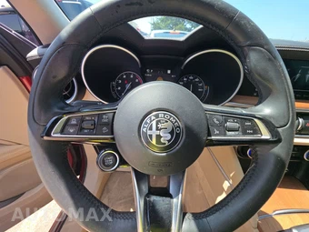 2021 Alfa Romeo Stelvio Ti – miniatura 10