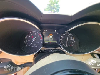 2021 Alfa Romeo Stelvio Ti – miniatura 12