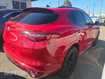 2021 Alfa Romeo Stelvio Ti - miniatura 3