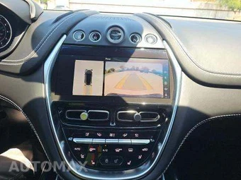 2021 Aston Martin DBX - miniatura 10
