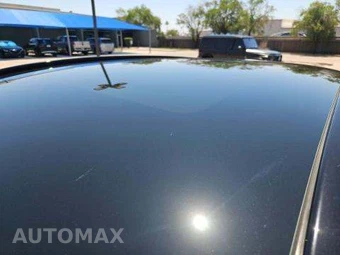 2021 Aston Martin DBX - miniatura 12