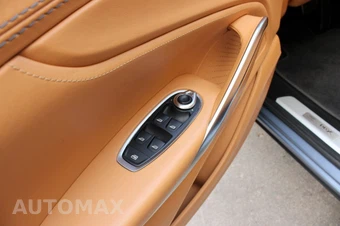2021 Aston Martin DBX - miniatura 19