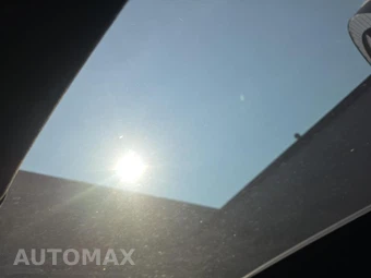 2021 Aston Martin DBX - miniatura 17