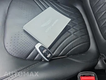 2021 Aston Martin DBX - miniatura 22