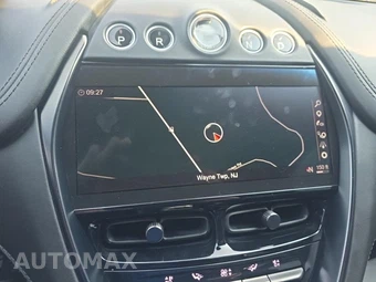 2021 Aston Martin DBX - miniatura 23