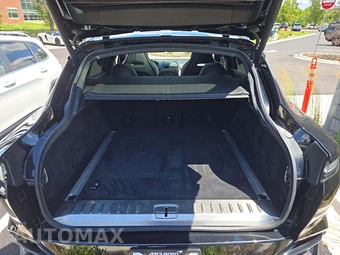 2021 Aston Martin DBX - miniatura 14