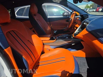 2021 Aston Martin DBX - miniatura 18